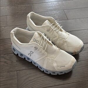 On Running CloudTec blue and white